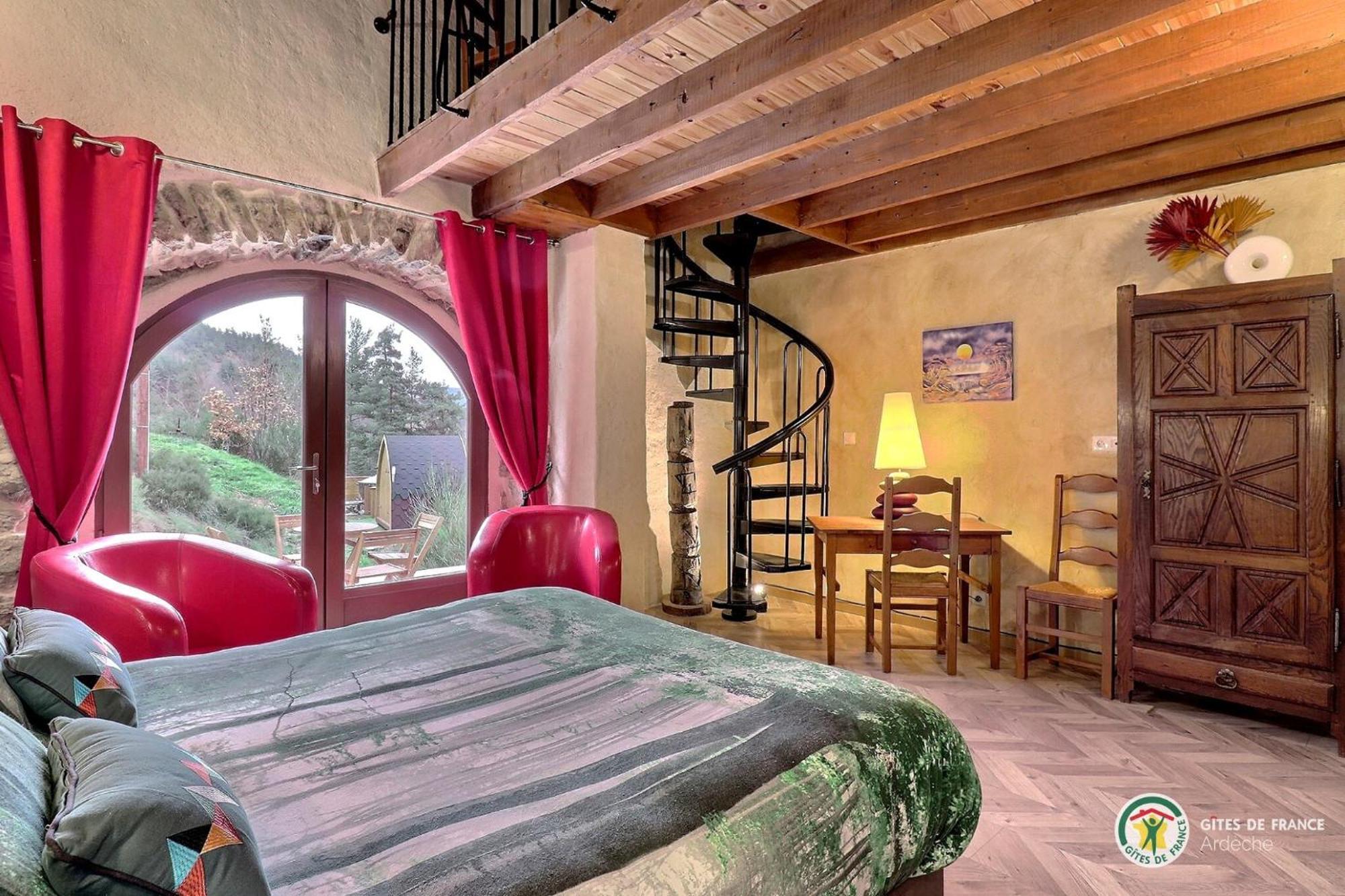 Le Cocon Du Vivarais Rochepaule Habitación foto